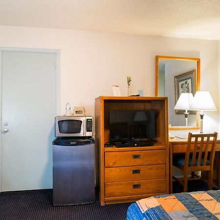 Motel Budget Host Alexandria Exterior foto